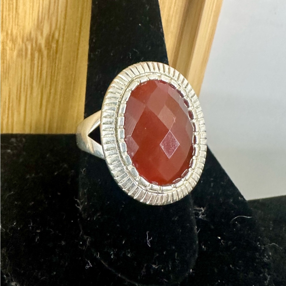 WHITNEY KELLY Sterling Silver Faceted Oval Carnelian Coin Edge Border Ring; 10